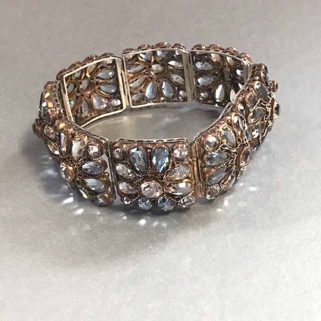 HOBE pastel blue and clear unfoiled rhinestones bracelet with eight square links