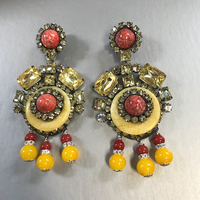 LARRY VRBA earrings in yellow and orange colors