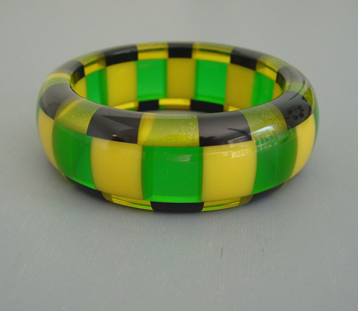 SHULTZ bakelite MAIDEN size checked bangle with transparent green, apple juice, yellow and black