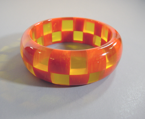 SHULTZ bakelite two row checks bangle in deep apple juice and marbled orange