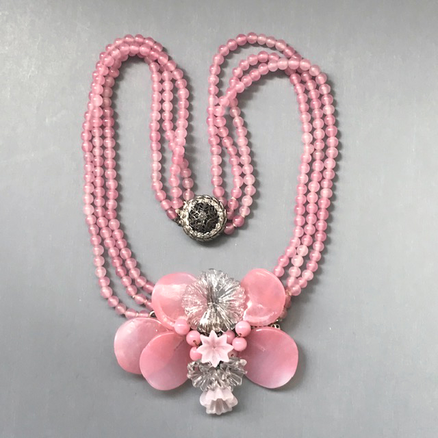 MIRIAM HASKELL by Frank Hess necklace with pink glass petals and beads and clear glass flowers
