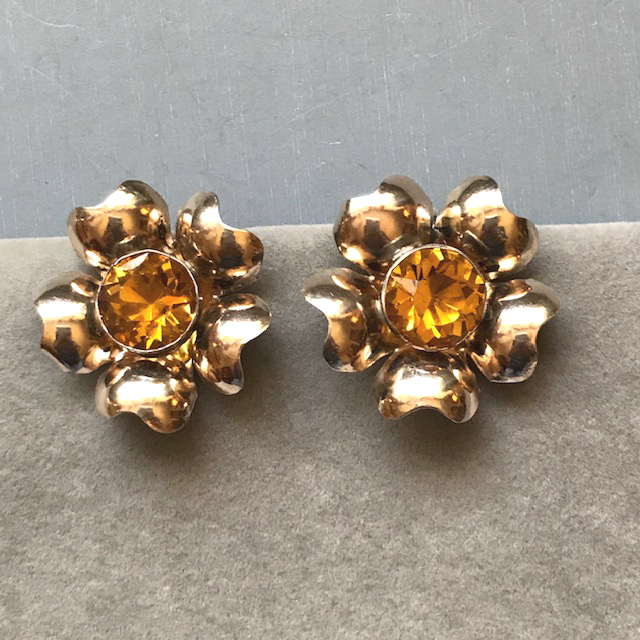 HOBE sterling 5-petal flower earrings with a center golden color rhinestone