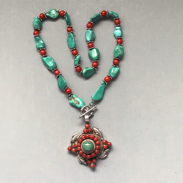 NECKLACE turquoise and coral pendant necklace
