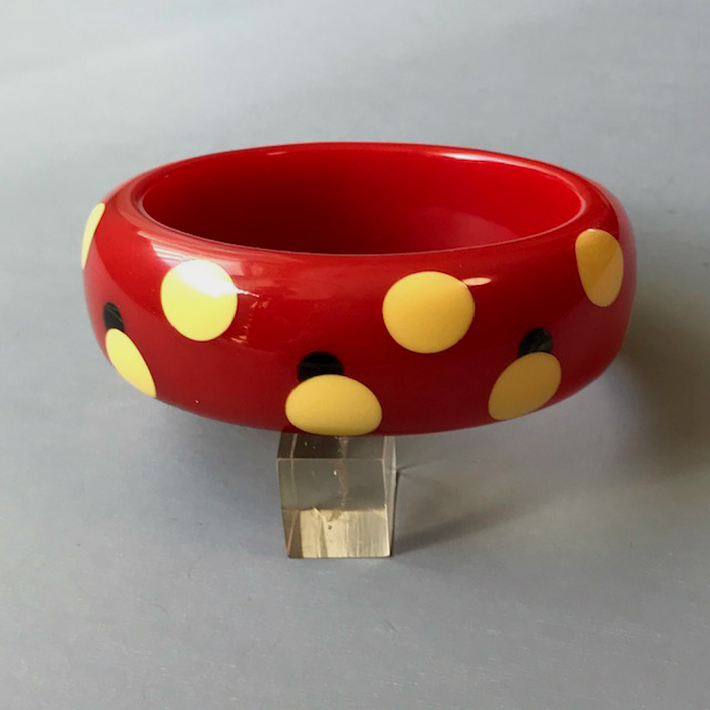 SHULTZ delicious apple red bangle with cream and blue moon dots