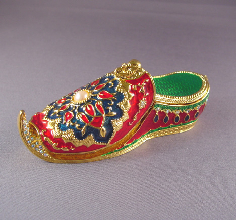 EDGAR BEREBI Limited Edition “The Persian” slipper box in red, green and blue enamel with charm inside
