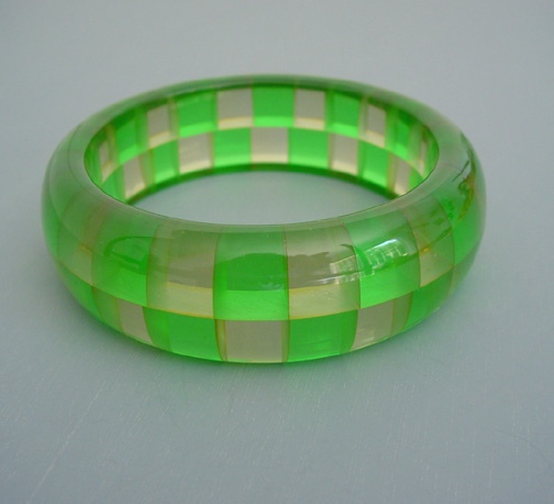 SHULTZ bakelite transparent green and clear two row checked bangle