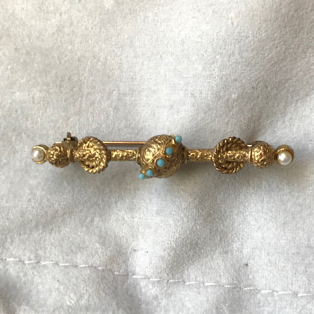 VICTORIAN antique turquoise and seed pearl bar pin in textured gold metal setting