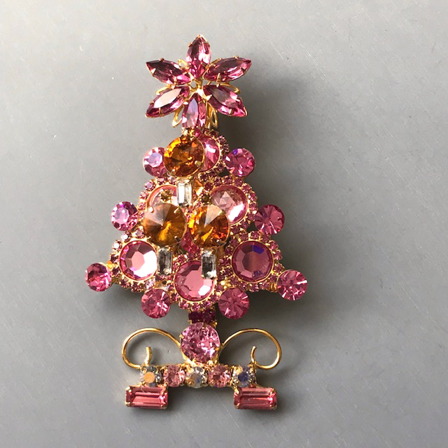 LARRY VRBA Christmas tree brooch  in unusual pink rhinestones with clear and topaz colored candles
