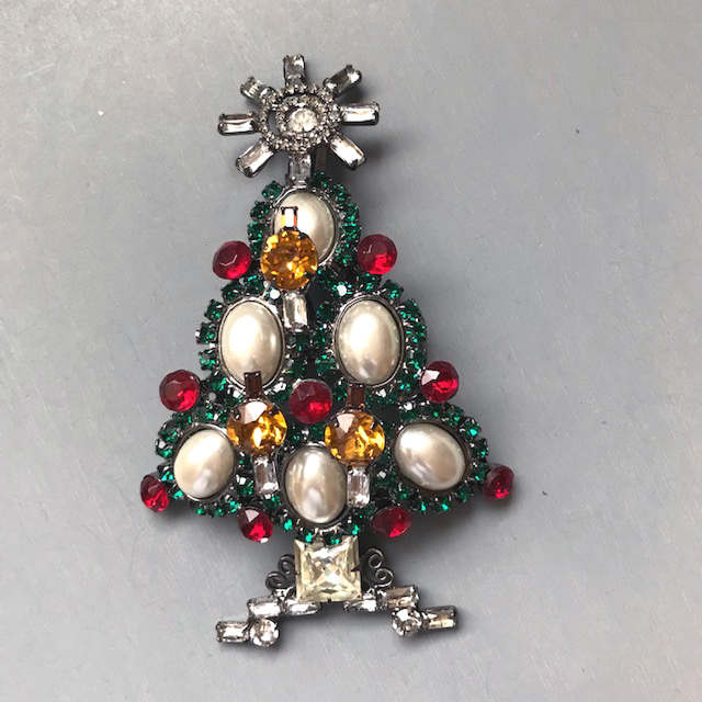 LARRY VRBA Christmas tree brooch with lovely oval glass pearl ornaments, red rhinestone “lights”, clear and topaz colored rhinestone candles