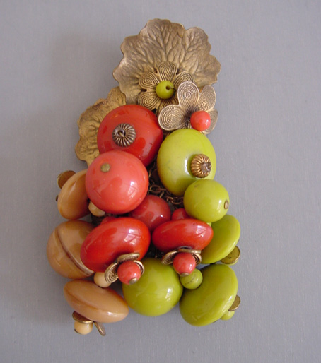 MIRIAM HASKELL by Frank Hess fur clip in tan, orange and avocado green glass beads and gold tone lily pads