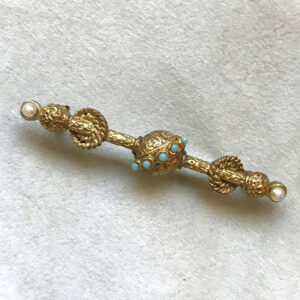 VICTORIAN antique aqua beads and seed pearl bar pin in textured gold metal setting
