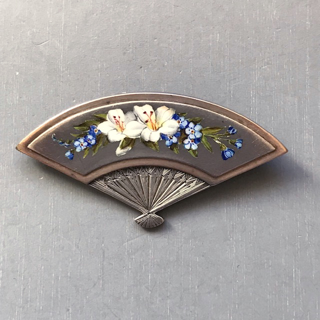 VICTORIAN enameled flowers fan brooch in sterling silver with beautifully enameled flowers, white lilies and blue forget-me-nots