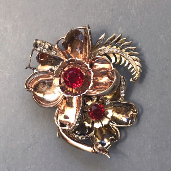 DEROSA flower and feather fur clip with red rhinestones, three-dimensional with lovely cupped and pierced petals