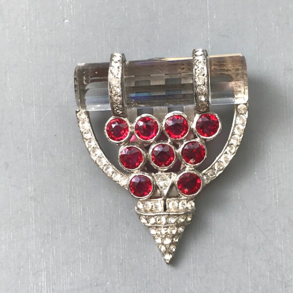 DEROSA Deco dress clip set with red and clear rhinestones and a beautiful faceted sparkling glass rod