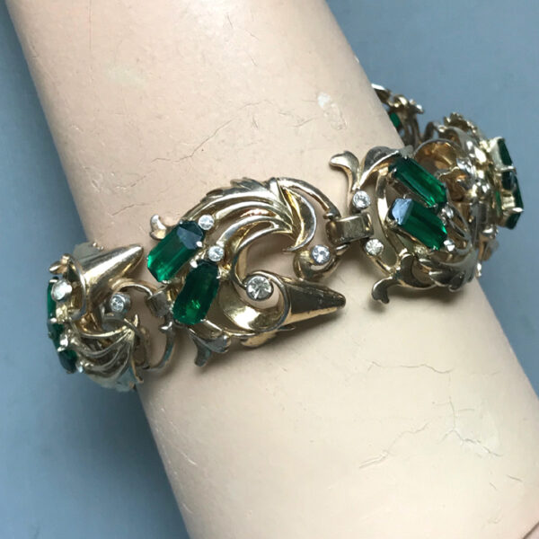 DEROSA bracelet with emerald green baguette and clear rhinestones in a gold plated sterling silver setting