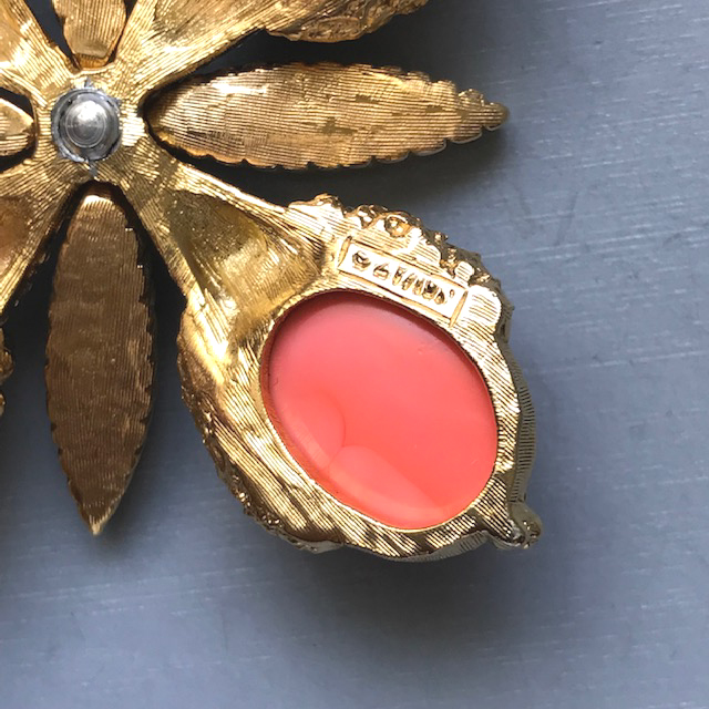 JOMAZ brooch and earrings with peach colored oval glass cabochons and brilliant clear rhinestones - Image 6