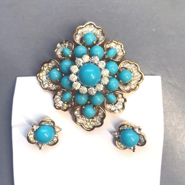 JOMAZ brooch and earrings with aqua glass cabochons surrounded by dazzling clear rhinestones